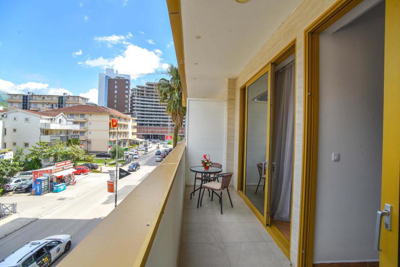 Victoria Center Apartment *
