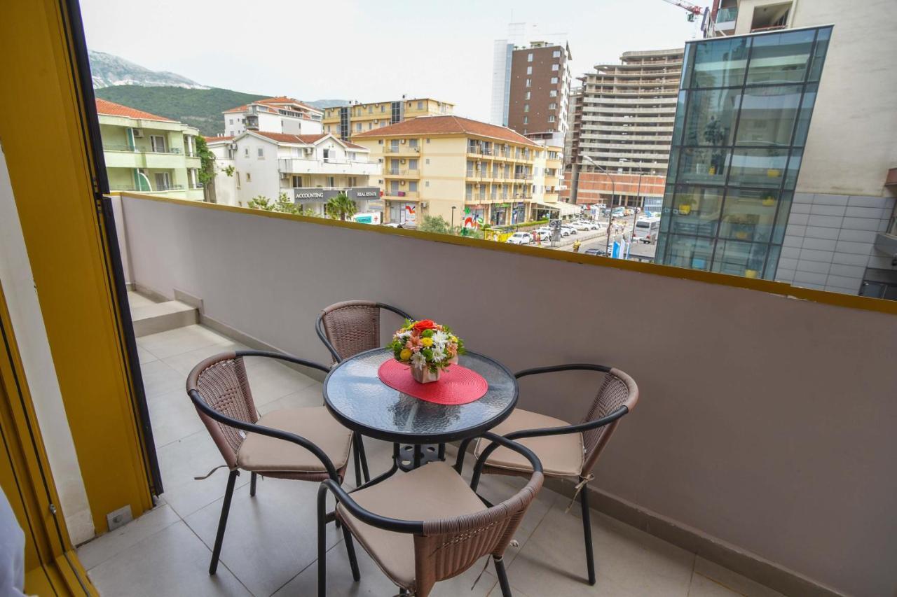 Victoria Center Apartment *